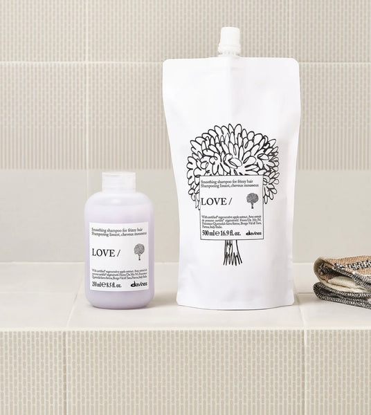 Éco-recharge LOVE Smoothing shampoo - Shampoing pour cheveux indisciplinés